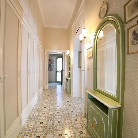 Conservatorio 16 Centro Storico Naples