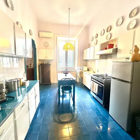 Alloggio in famiglia Conservatorio 16 Bellini Elegante Matrimoniale Con Bagno Privato Nel Centro Storico