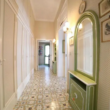 Conservatorio 16 Centro Storico Séjour chez l'habitant Naples