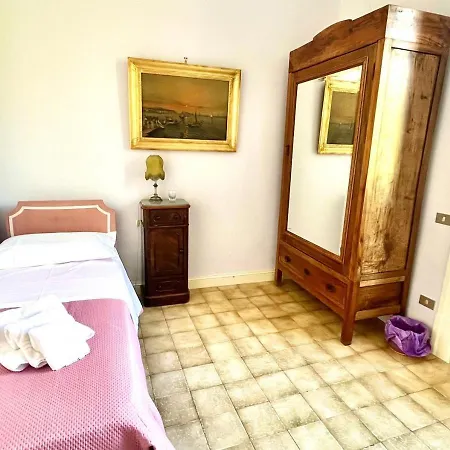 Conservatorio 16 Centro Storico Privatunterkunft Neapel